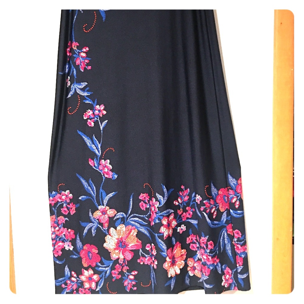 Maxi slim floral skirt